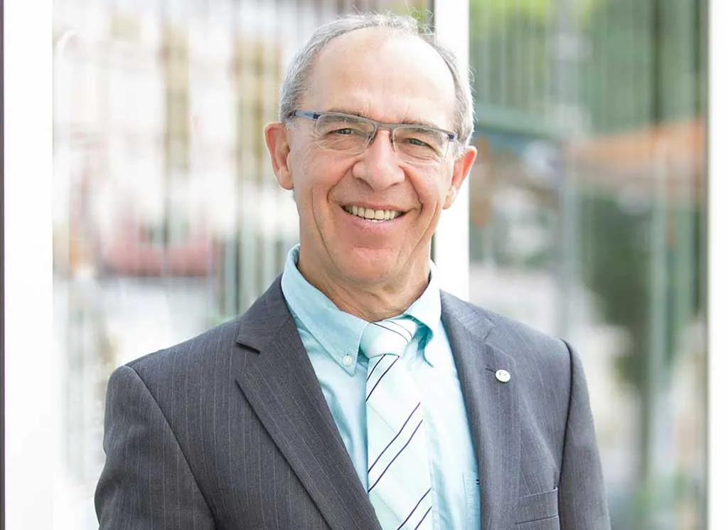 Roland Trost - Bewerbungsexperte und Geschaeftsfuehrer bei Professionell Bewerben